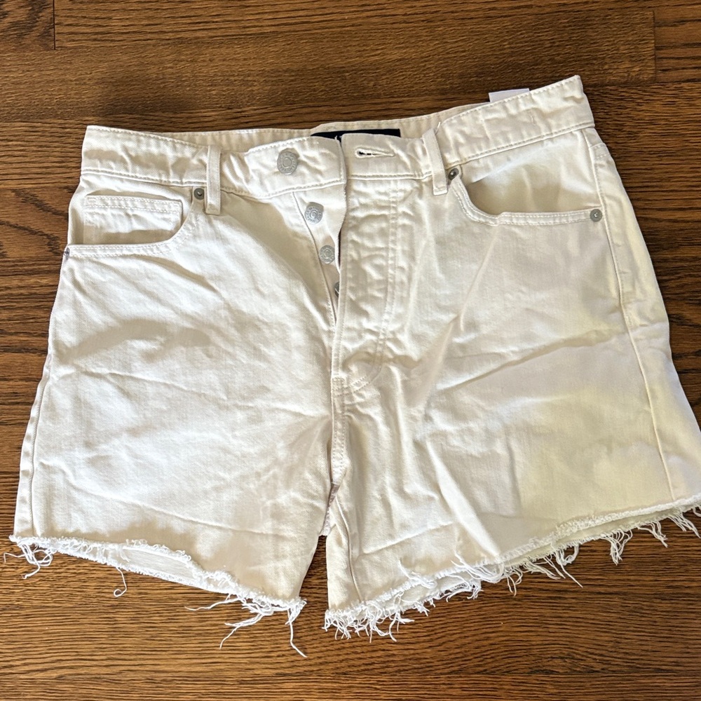 Veronica Beard Ellis Mid-Rise Cream Denim Shorts